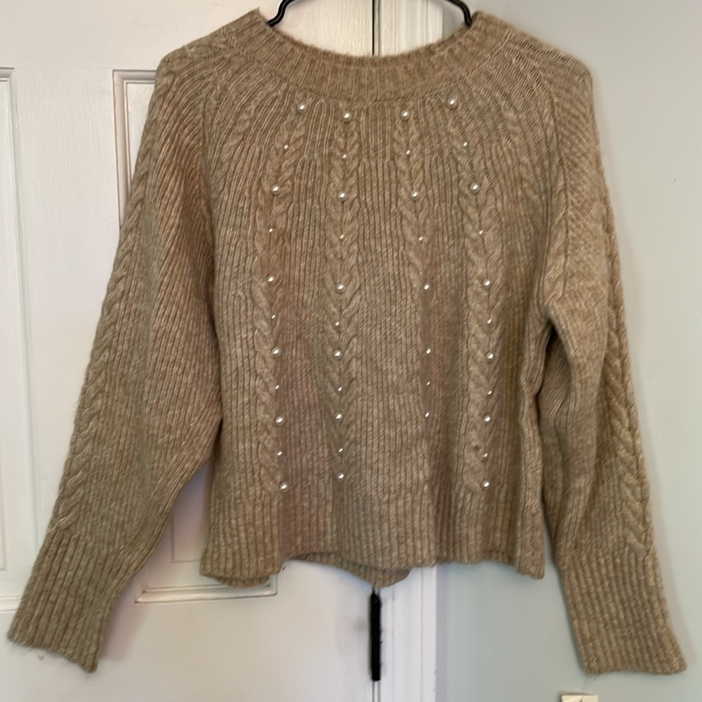 NWT On 34th women’s camel cable sweater with pearls, size M acrylic/polyester